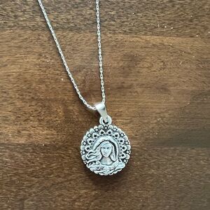 Silver Pendant Necklace